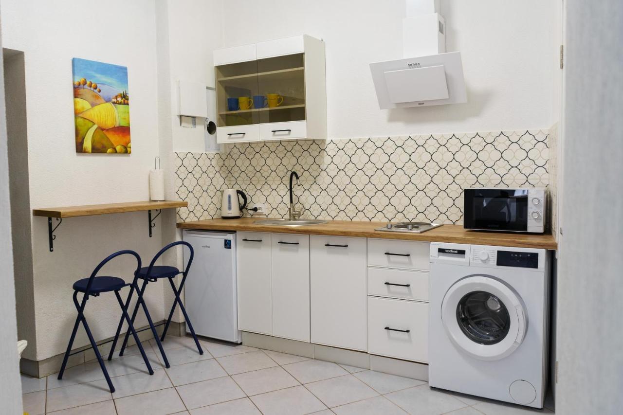 Charming Apartments In The Heart Of Lviv - Valova, Nasypna Str Extérieur photo