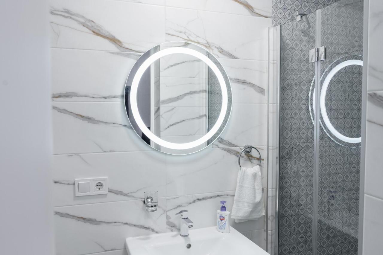Charming Apartments In The Heart Of Lviv - Valova, Nasypna Str Extérieur photo