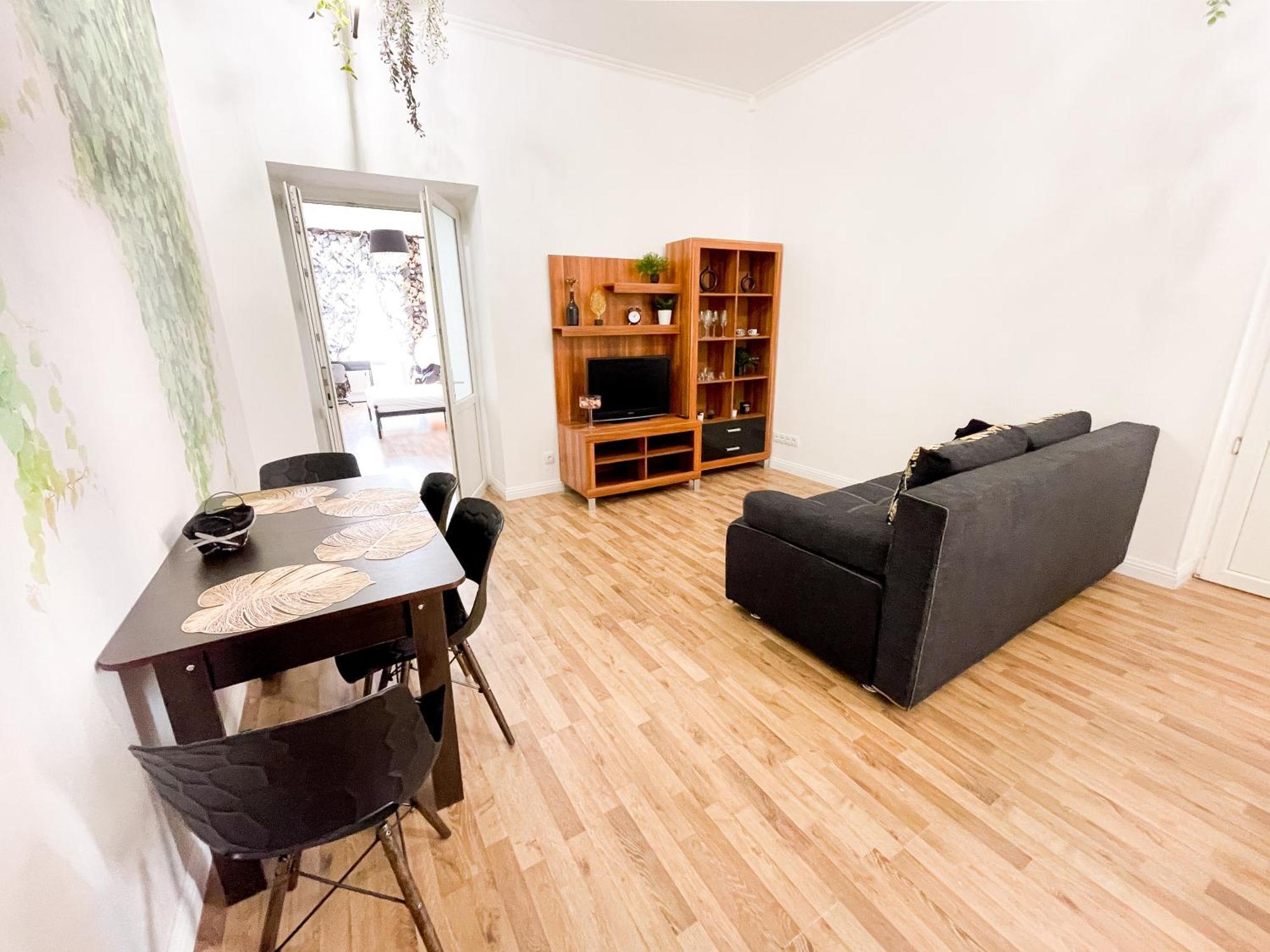 Charming Apartments In The Heart Of Lviv - Valova, Nasypna Str Extérieur photo