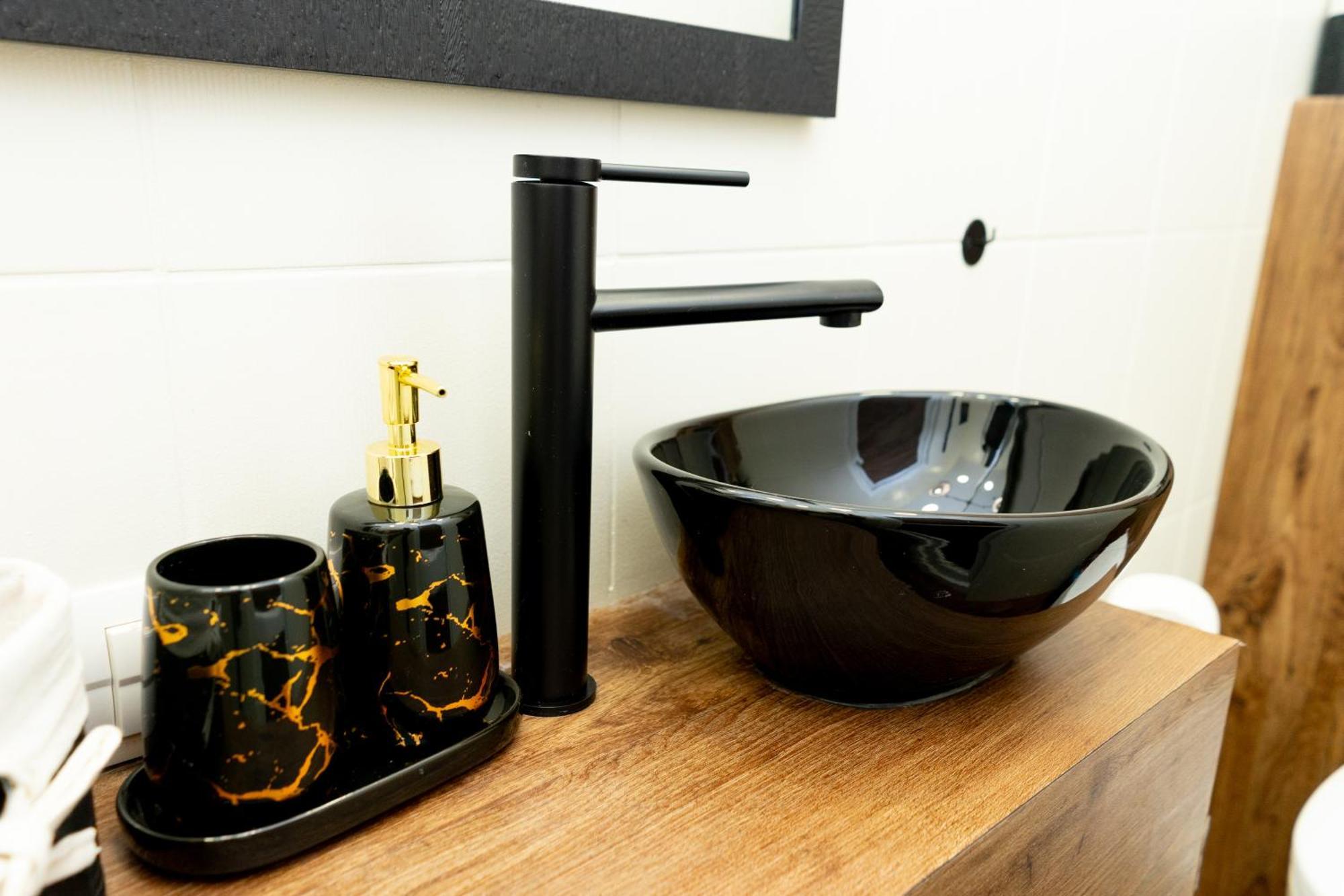 Charming Apartments In The Heart Of Lviv - Valova, Nasypna Str Extérieur photo